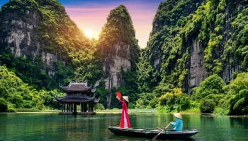 Ninh Binh - Trang An Day Trip