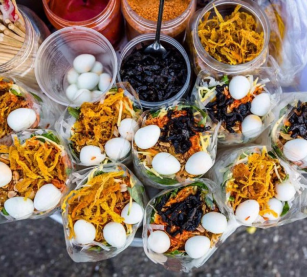 vietnam-street-snacks-2